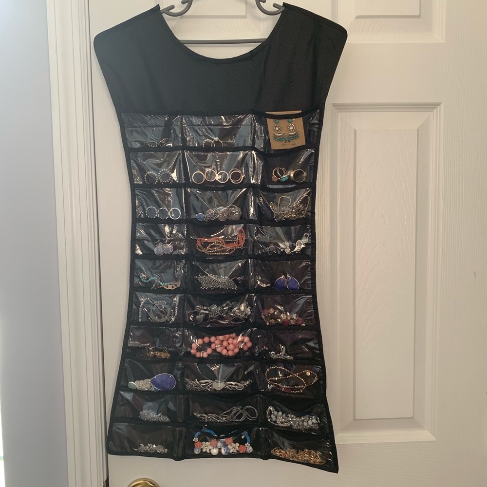 ONE LEFT! Hanging Double-Sided Jewelry Organizer - Picture 3 of 8